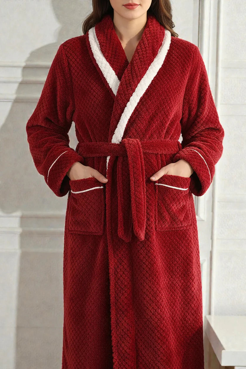 Robe de chambre chic femme en velours rouge avec col et poignets en polaire blanche