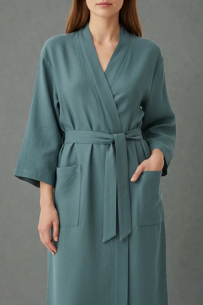 Robe de chambre en lin style kimono teal à manches longues, ceinturée et à poches