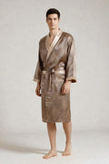 Homme en robe de chambre satin Oxford or motif paisley luxueux