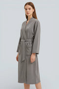 Robe de chambre été femme grise texturée avec ceinture et poches