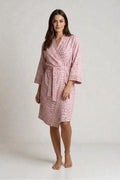Robe de chambre femme léopard rose légère en tissu plush avec ceinture