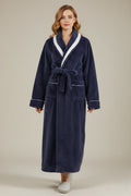 Robe de chambre femme polaire longue bleu marine à liseré blanc