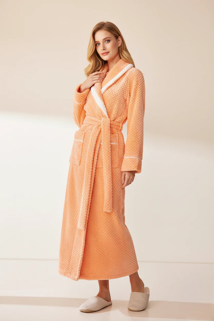 Robe de chambre femme polaire longue peach douce à bordure blanche