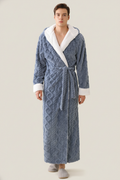 Robe de chambre homme bleu-gris câblé avec capuche et poignets fourrure blanche