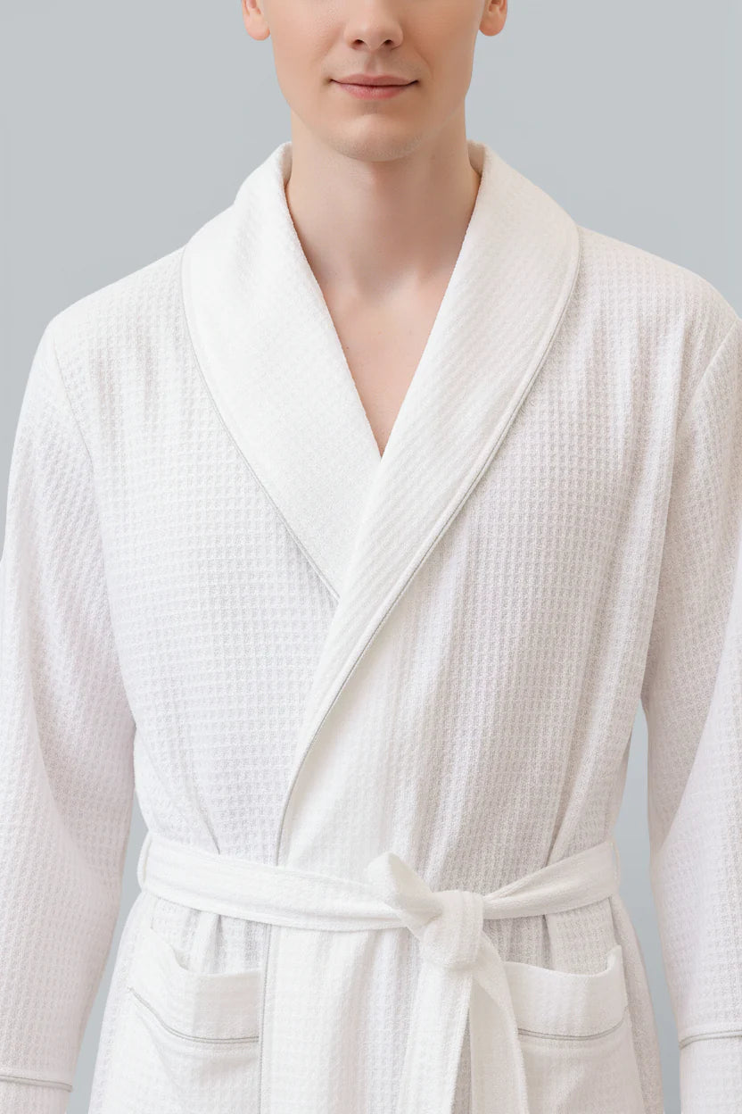 Robe de chambre légère homme Marbella en tissu gaufré blanc avec ceinture et poches