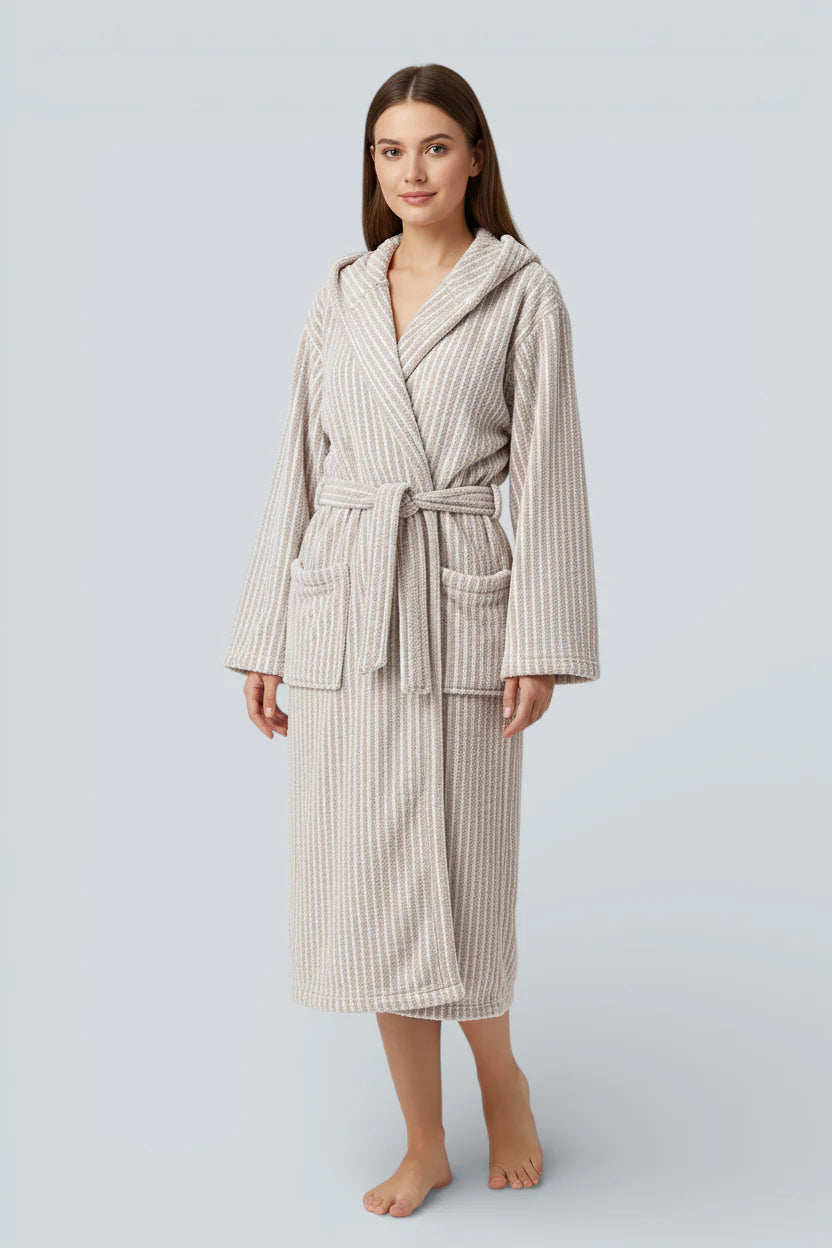 Robe de chambre polaire élégante rayée beige et blanc à capuche