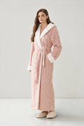 Robe de chambre polaire femme rose texturée à capuche fourrure blanche