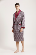 Homme en robe de chambre satiné Ossau violet bordeaux soie luxueuse